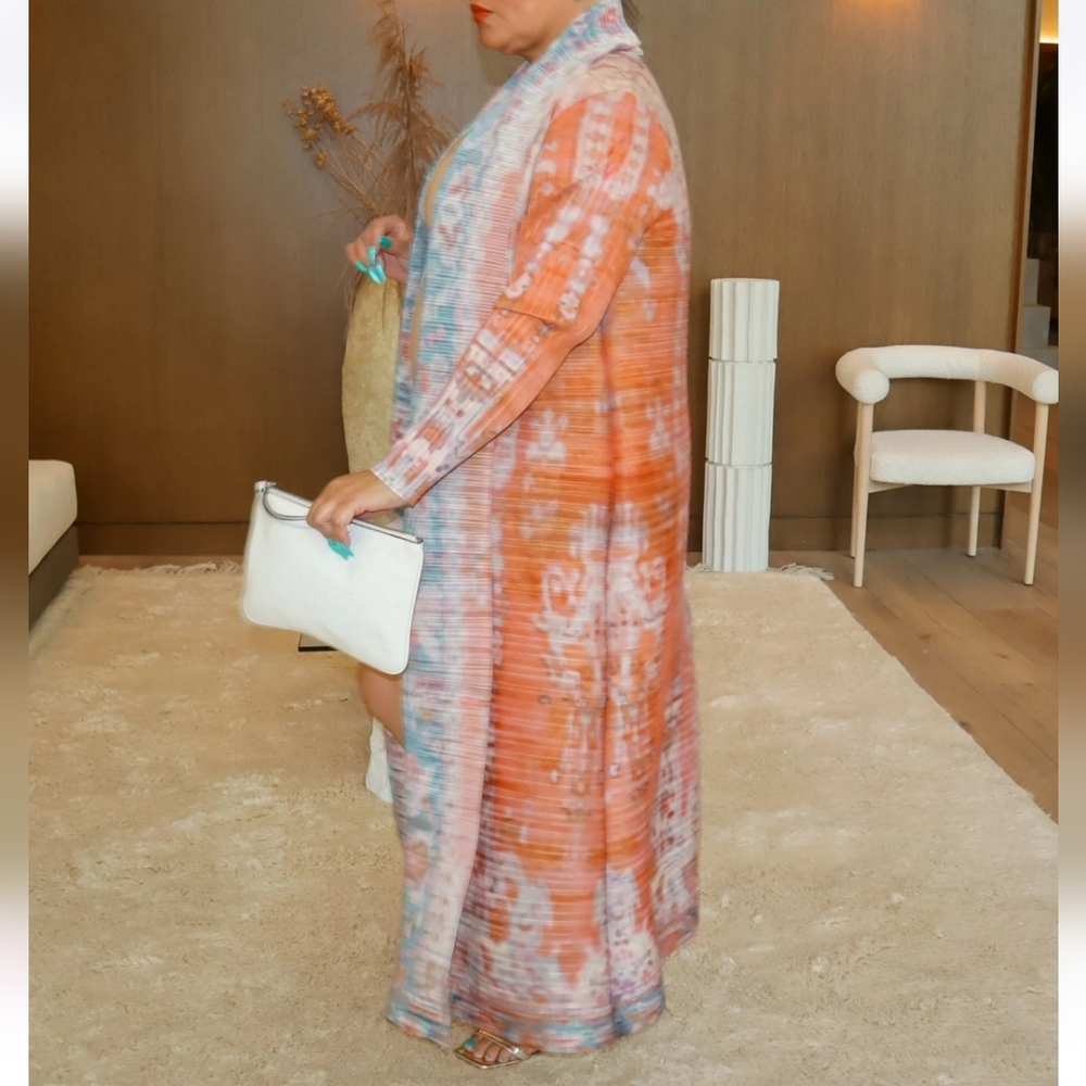 Oversized Multi-Pleated Cardigan Robe - Picture 2 of 4